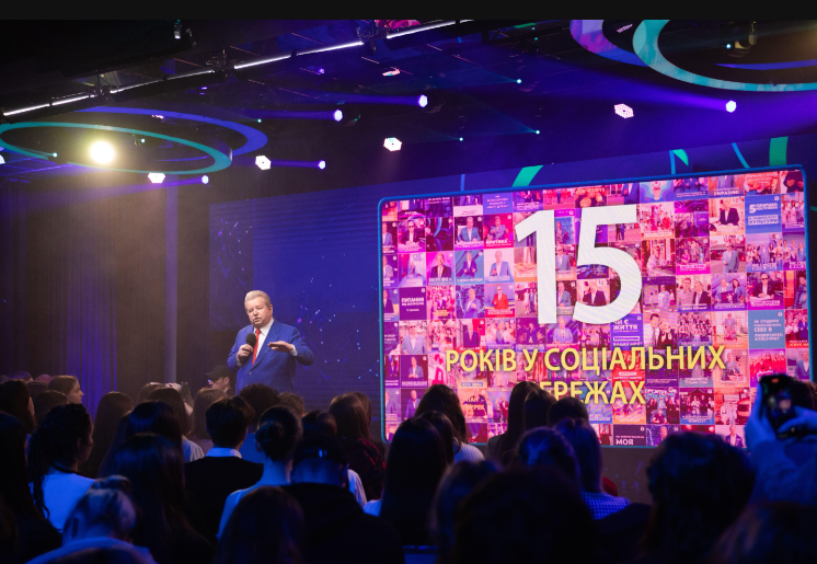 Поплавский презентовал Образовательный медиахаб