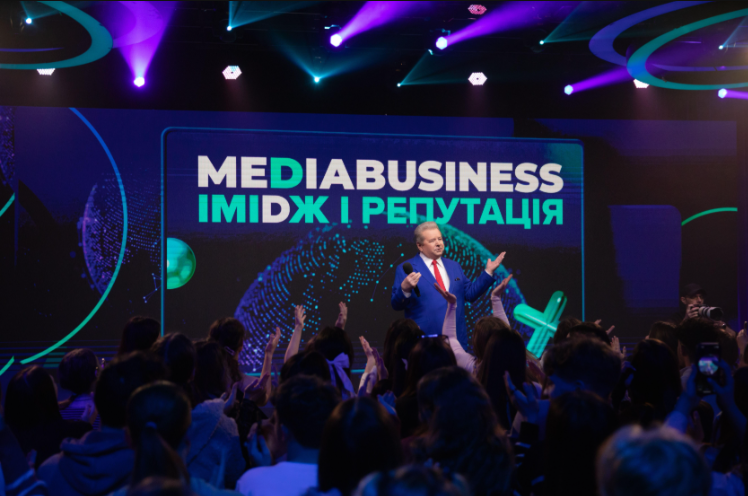 Поплавский презентовал Образовательный медиахаб