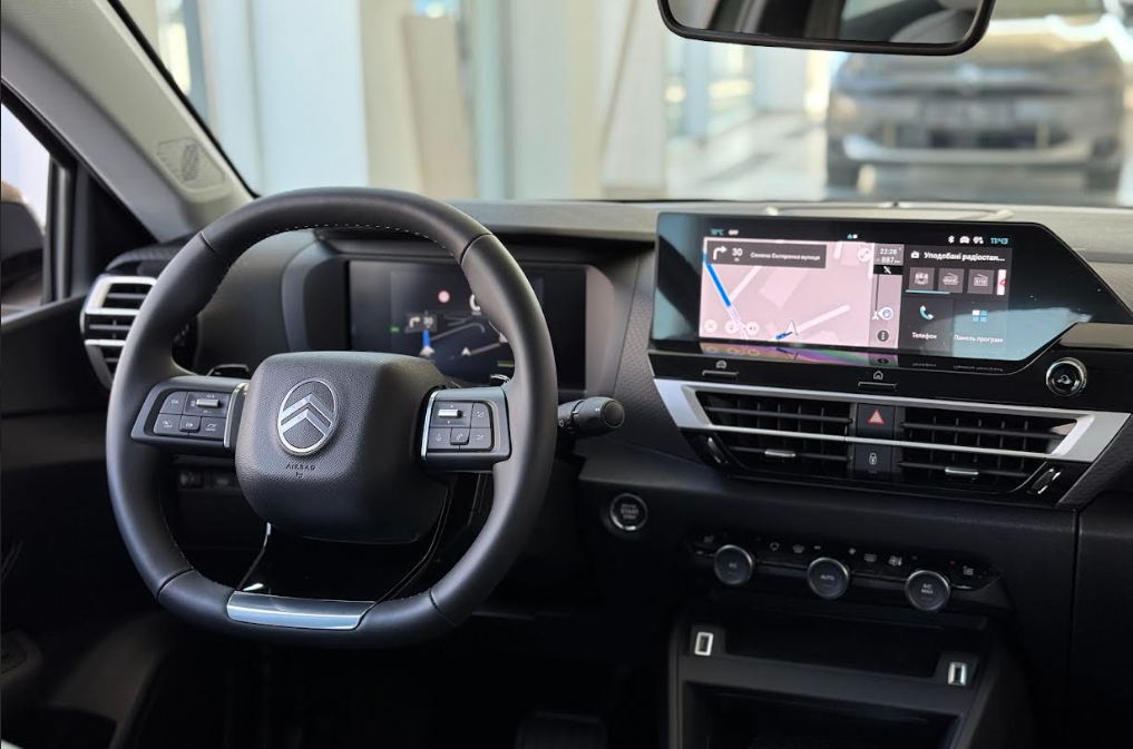 В Україні стартували продажі оновленого Citroen С4: розкриті ціни та характеристики
