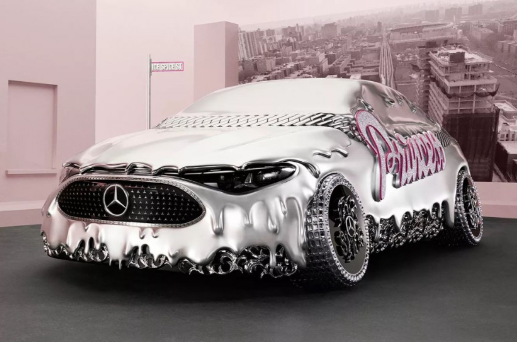 Mercedes-Benz представив "плавлений" седан CLA: фото та подробиці