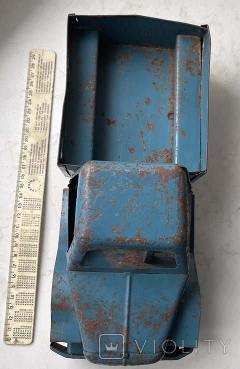 Ретро-игрушка за 30 тысяч: как выглядит старая машинка, за которой "охотятся" антиквары