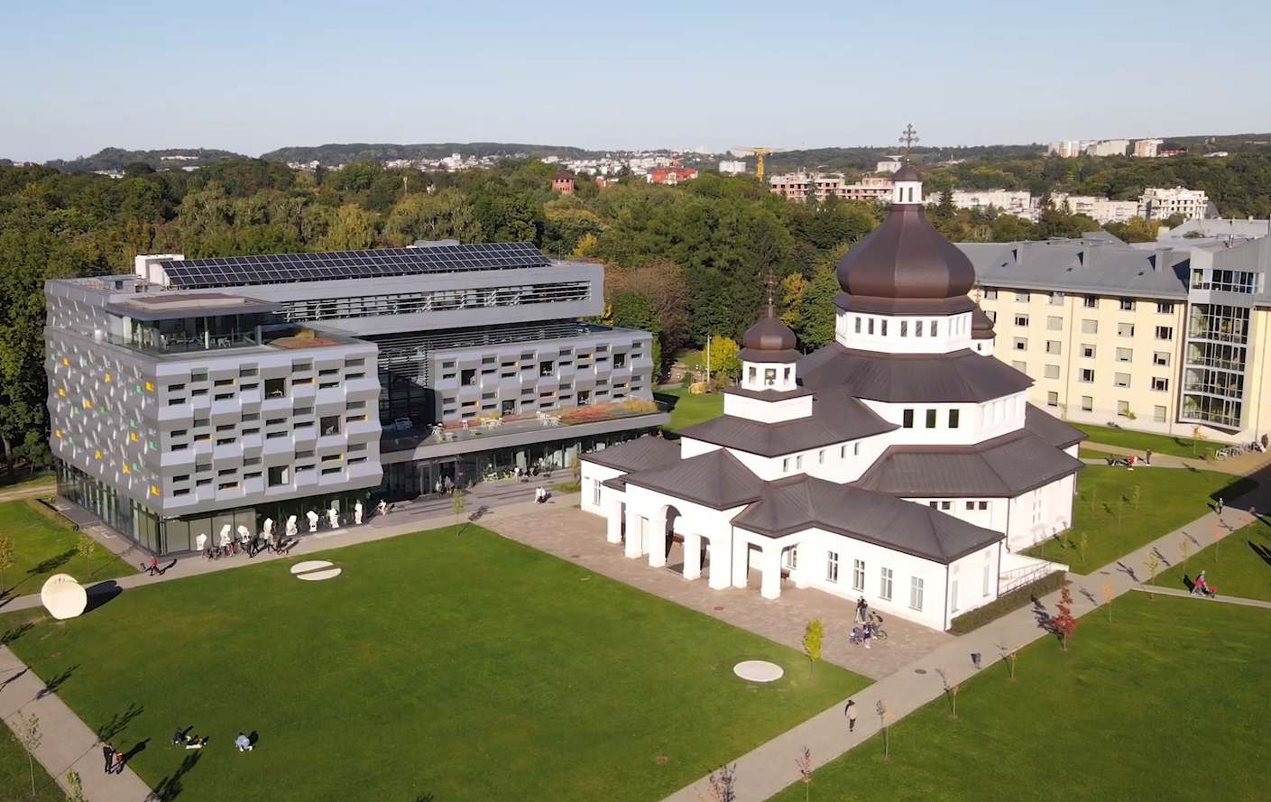 Украинцев будут бесплатно обучать в Стэнфордской бизнес-школе. Кто и как может попасть