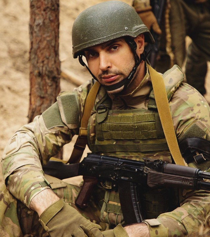 Як Козловський виглядав 20 років тому: довге волосся та ніби інша людина (фото)