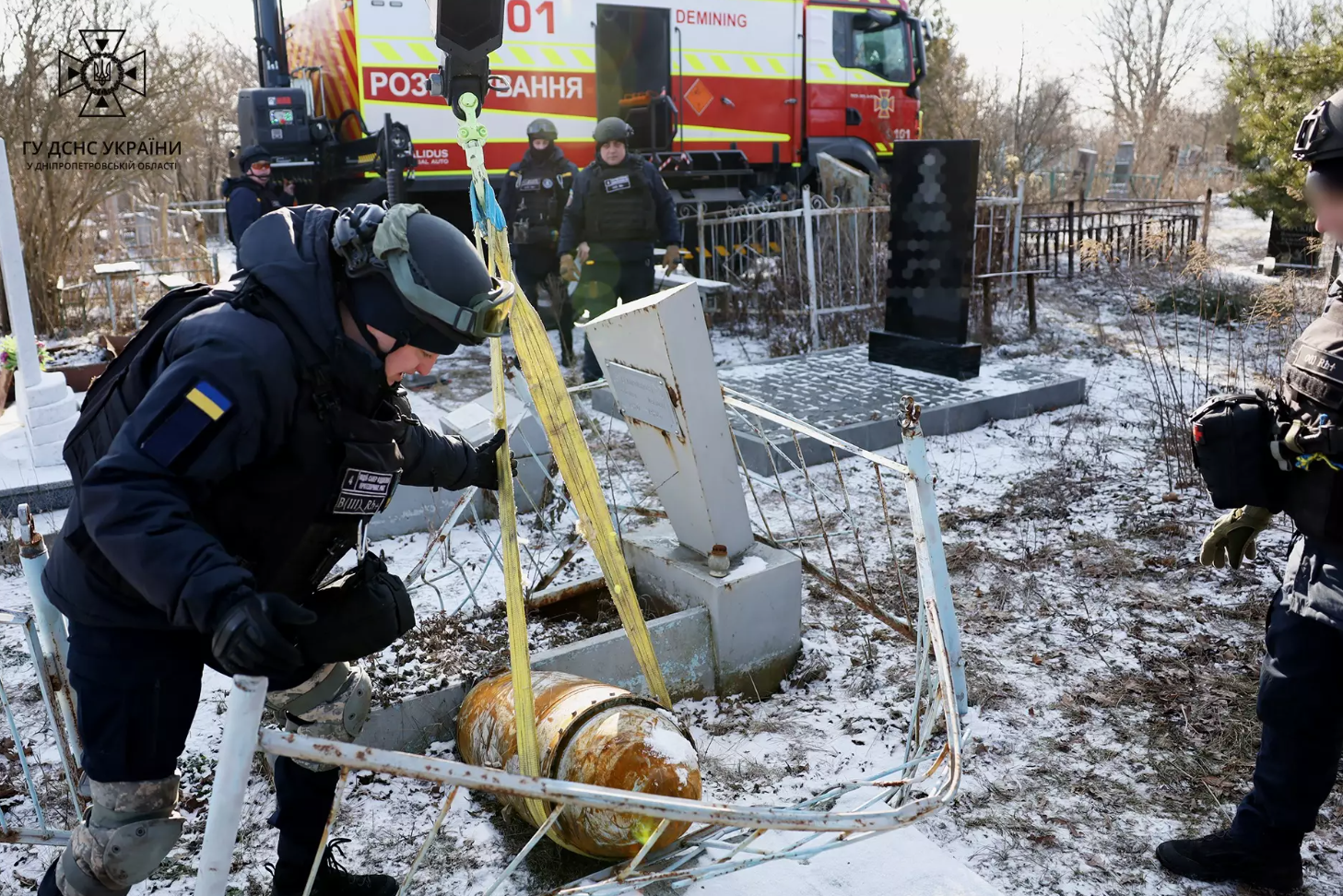 Саперы показали видео уничтожение ракеты Х-59 в Днепропетровской области