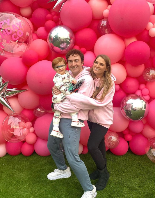 Как изменился рыжеволосый мальчик из фильма "Дети шпионов": вы его не узнаете (фото)