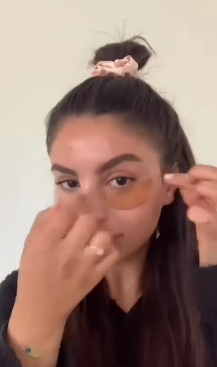 Зачем класть ватные диски в холодильник. Неожиданный результат вас удивит