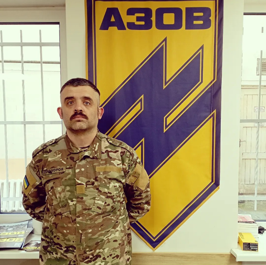 Культовий рокер став воїном бригади спецпризначення "Азов": що відомо