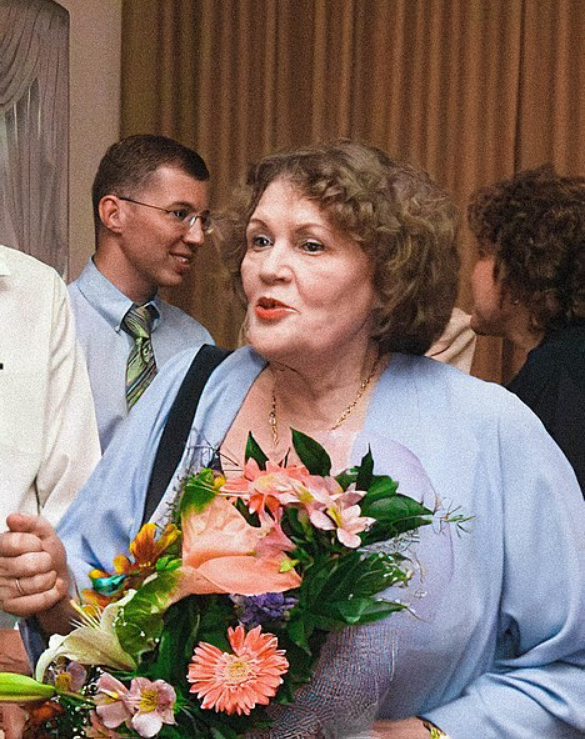 "Бомбы в четыре утра - привычные с детства". Что нужно знать о невероятном жизненном пути Лины Костенко