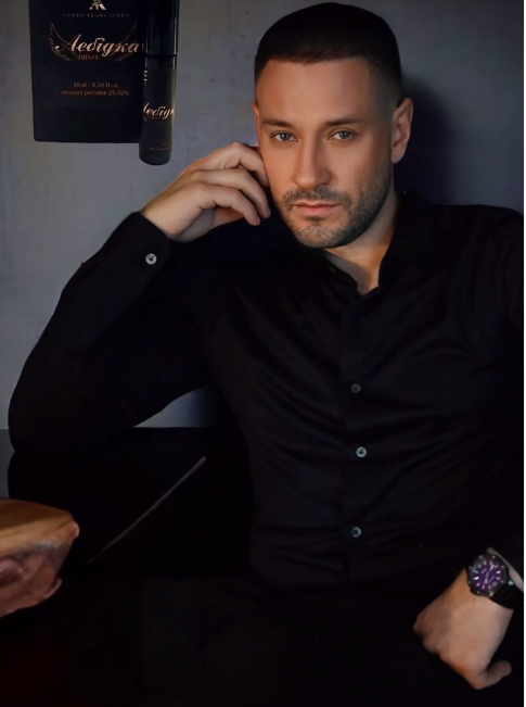 Кто такой Андрей Кравченко и женат ли певец-"копия" Олега Винника