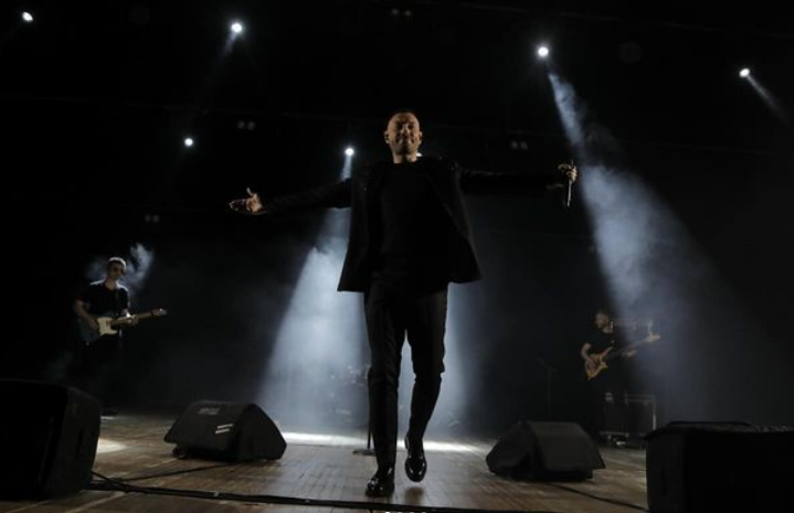 Кто такой Андрей Кравченко и женат ли певец-"копия" Олега Винника