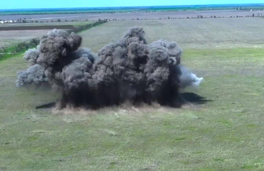 Українцям показали, як сапери розміновують Миколаївщину: неймовірні кадри