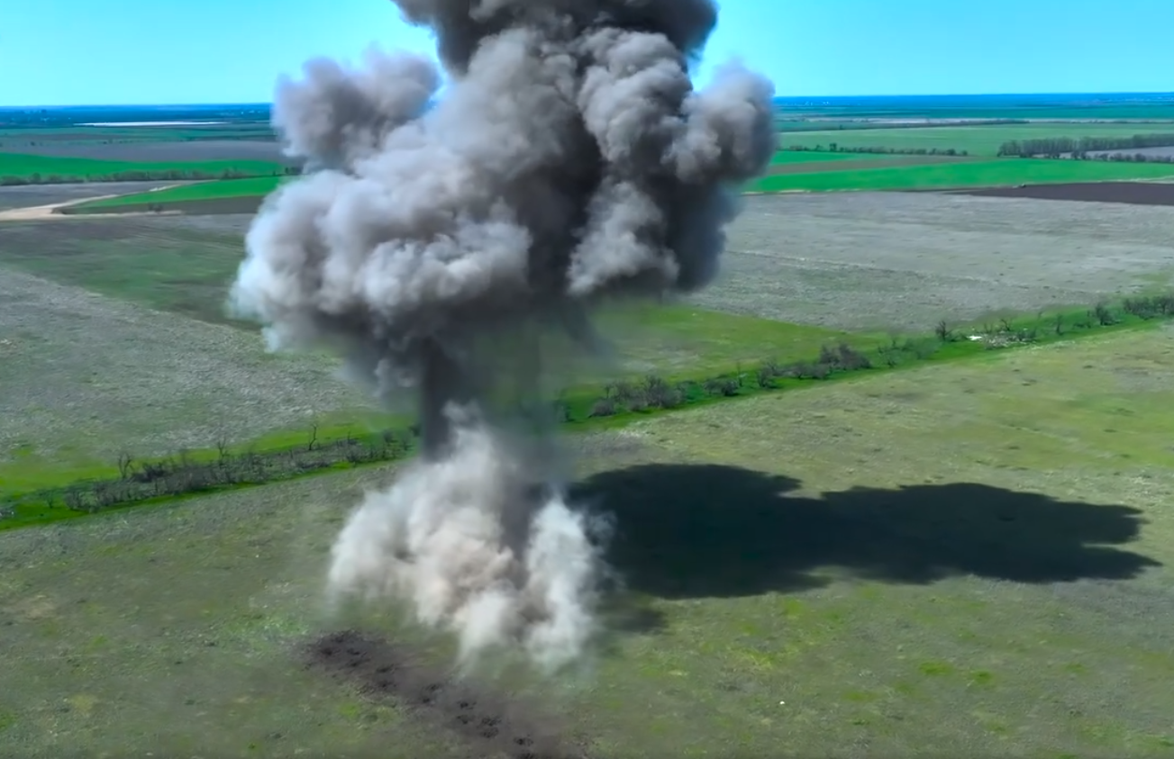 Українцям показали, як сапери розміновують Миколаївщину: неймовірні кадри