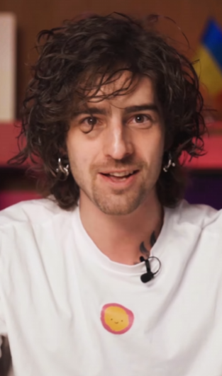 Дантес и звезда кино для взрослых объединились ради "недетского" видео: детали