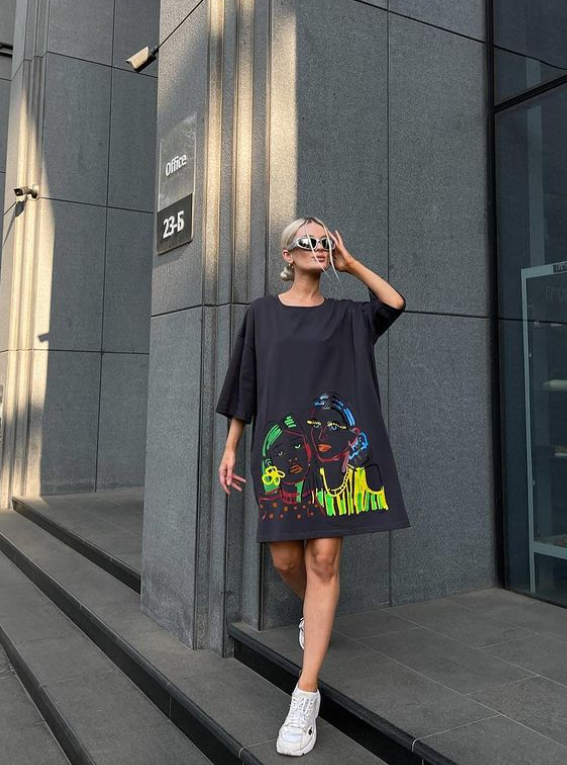 Спрячут животик и сделают стройной. Названы лучшие платья на весну-лето 2024