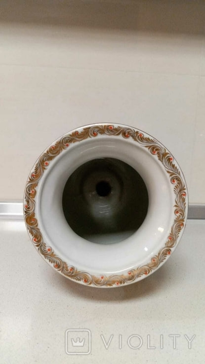 Такая ваза вас озолотит. Как выглядит "клад" из серванта за 50 тысяч гривен (фото)