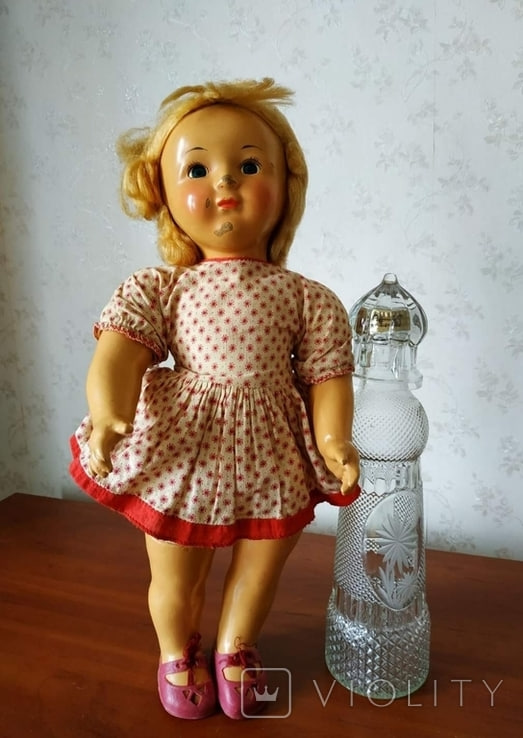 "Сокровище" из бабушкиного шкафа. Обычная кукла принесет 40 тысяч и вот как она выглядит (фото)