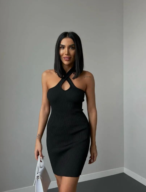 7 трендових міні-суконь, у яких ви підкорите цей світ. Святкові та повсякденні варіанти на літо