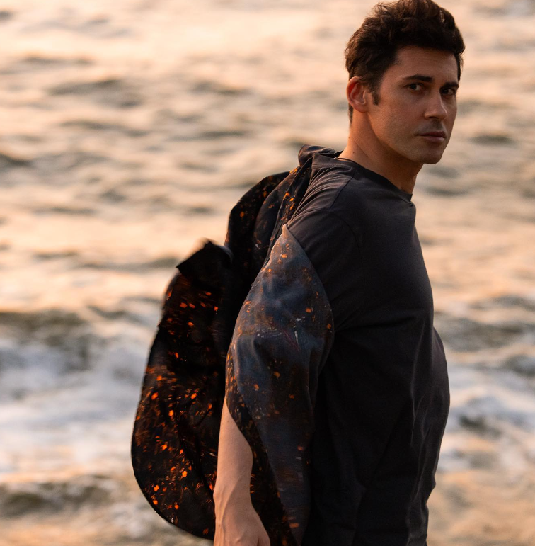 "Может заменить Винника": Демин высказался об известном певце, внезапно вернувшемся в Украину