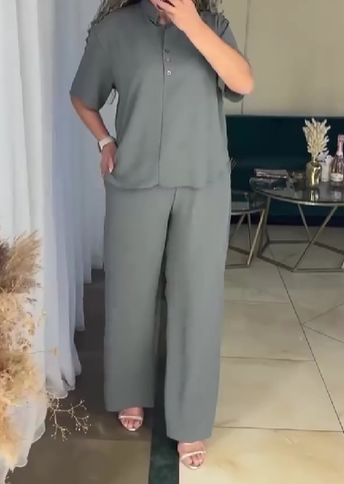 Безжально старять та перетворюють на "простачку": 5 речей, про які слід забути жінкам після 45