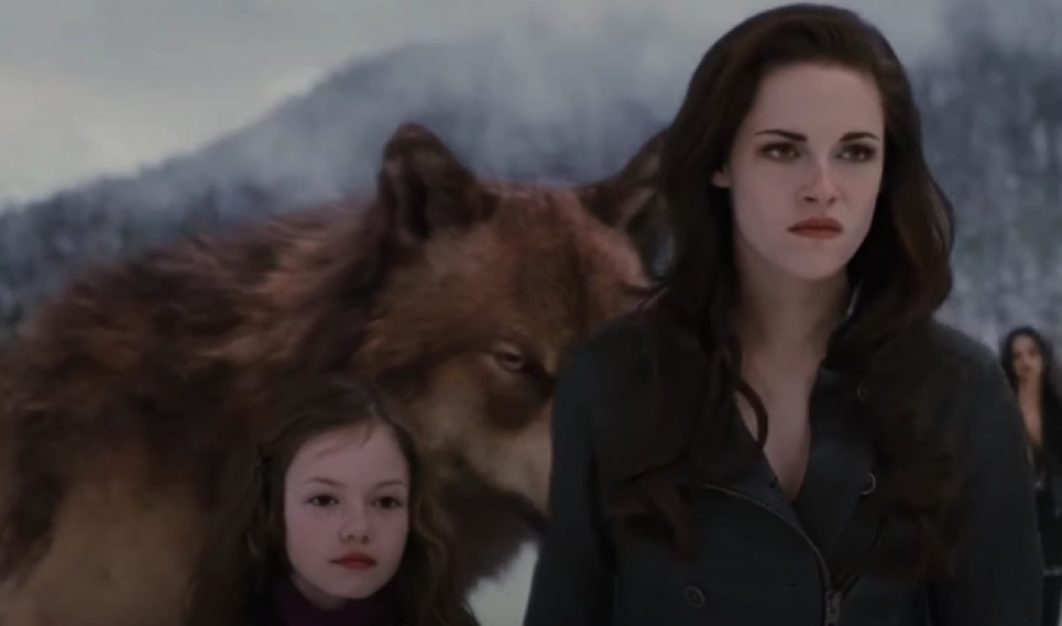 Як виглядає актриса, яка зіграла дочку Белли та Едварда в "Сутінках". Їй 23 і вона неймовірно красива