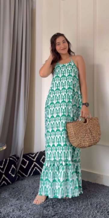 Стильні сукні на спеку. Вони не мнуться і приховають усі недоліки