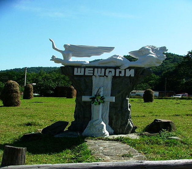 Верховина та ще 5 мальовничих селищ у Карпатах, де не жарко навіть влітку