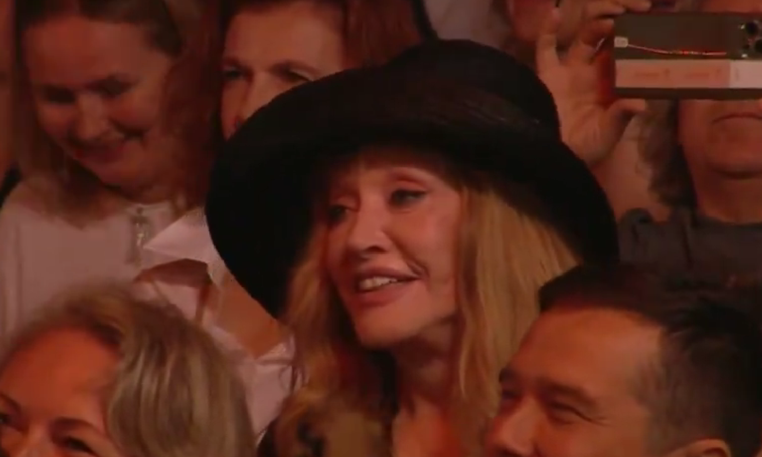 Вєрка Сердючка в Юрмалі. Як Данилко вітався з Пугачовою та чому не всі від цього в захваті