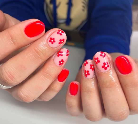 5 идей трендового маникюра на короткие ногти. "Дорогие" дизайны для всех возрастов