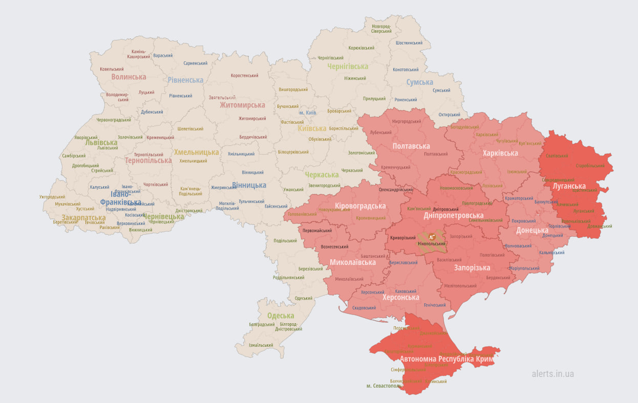 У низці областей оголосили тривогу. В РФ злетіли бомбардувальники
