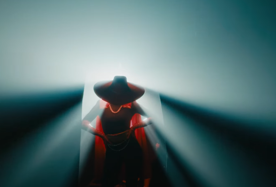 Klavdia Petrivna неожиданно показалась без шляпок и высказалась о Маше Кондратенко