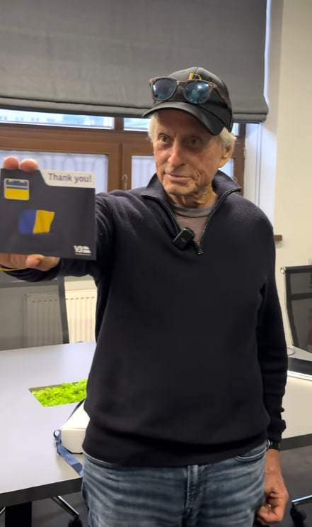 Появились новые фото Майкла Дугласа в Киеве. Что делал оскароносный актер