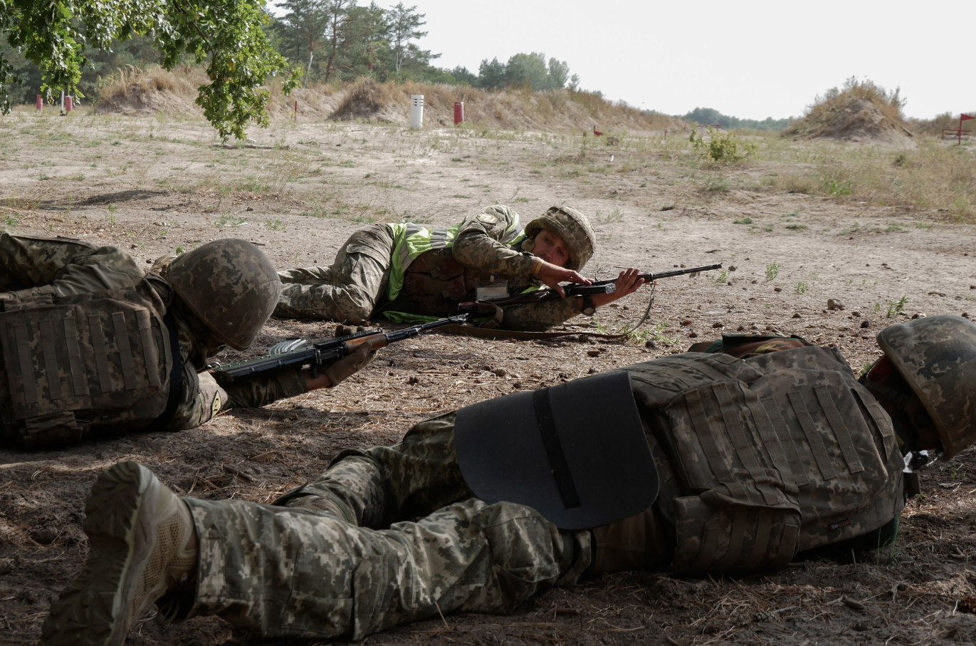 Пастки, розтяжки, колючий дріт. Як українських військових готують до бойових завдань