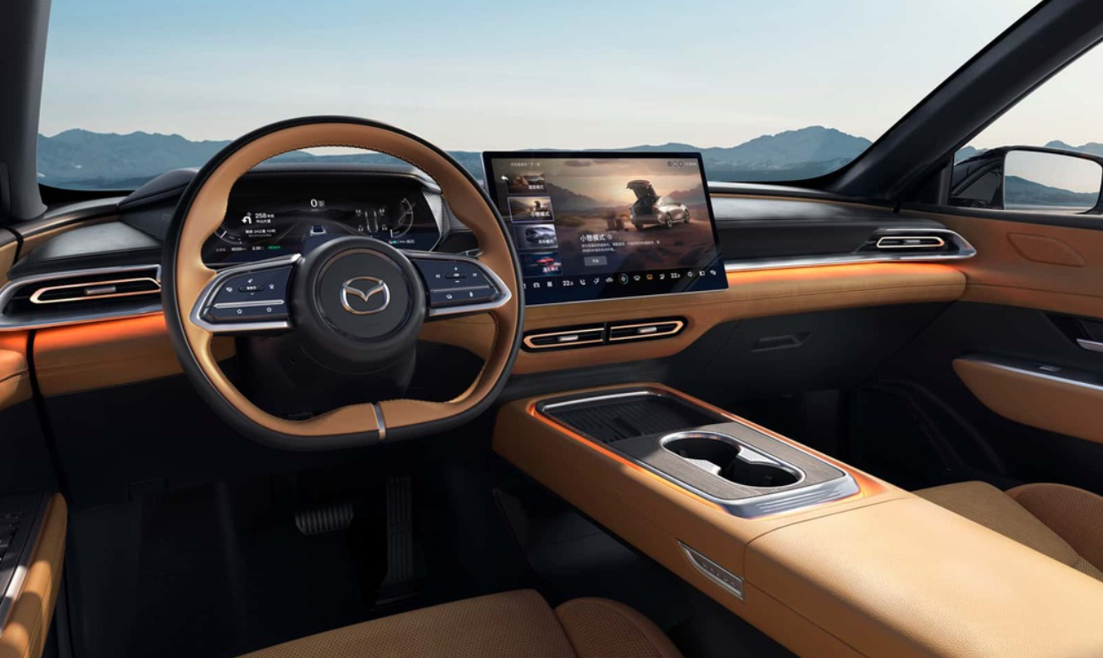 Стартували продажі Mazda 6 нового покоління: оголошено ціни та характеристики