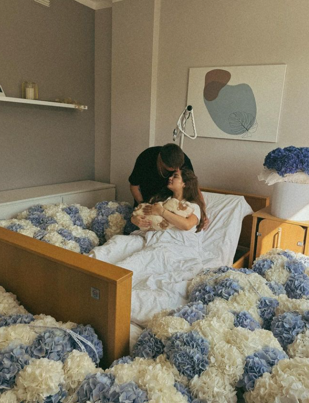 Відома блогерка ефектно розсекретила незвичайне ім'я сина. Орендувала цілий стадіон (відео)