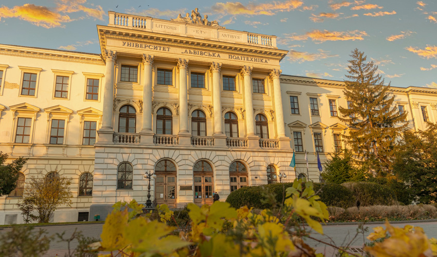 Скільки коштує навчання за контрактом у найкращих вишах України: детальний перелік із цінами