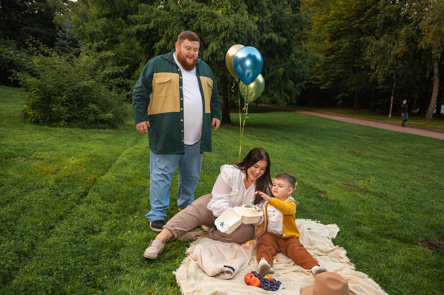 "Количество таких детей увеличивается". Жогло из "Варьятов" впервые рассказал о диагнозе сына