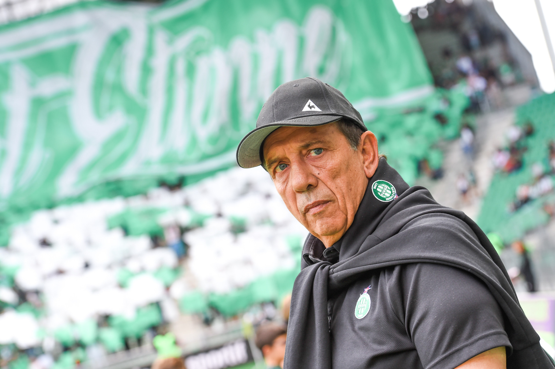 "Марсель" сделал тренером ноунейма. Он выиграл турнир без кубка и получил спецдопуск работать