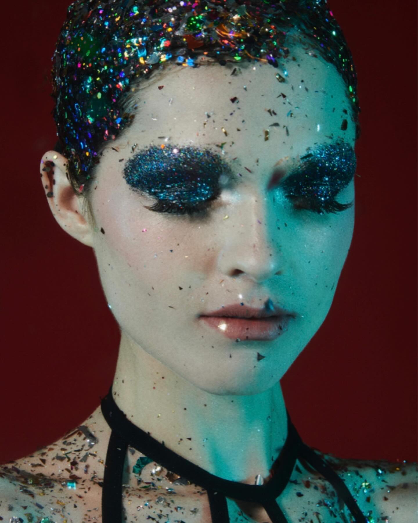 Вбрання від українського дизайнера зʼявилось на обкладинці закордонного глянцю (фото)