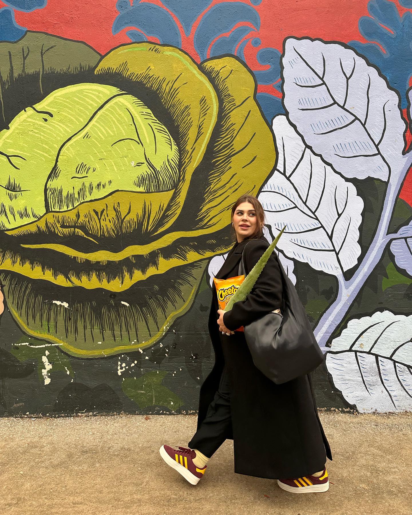 Носит подделки и ворует в секонд-хенде: Николас Карма рассекретил стоимость лука Саши Зарицкой