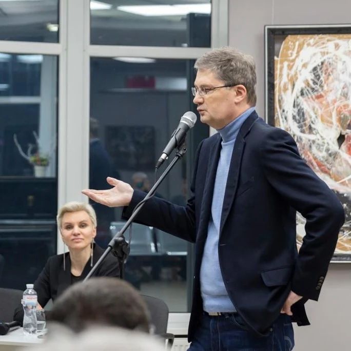 От ученого до помощника анестезиолога: кем работали украинские звезды до того, как стали популярными