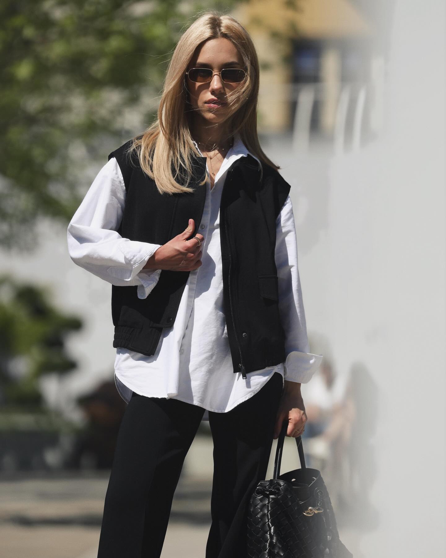 Даша Квіткова прогулялась по Києву в образі справжньої леді (фото)