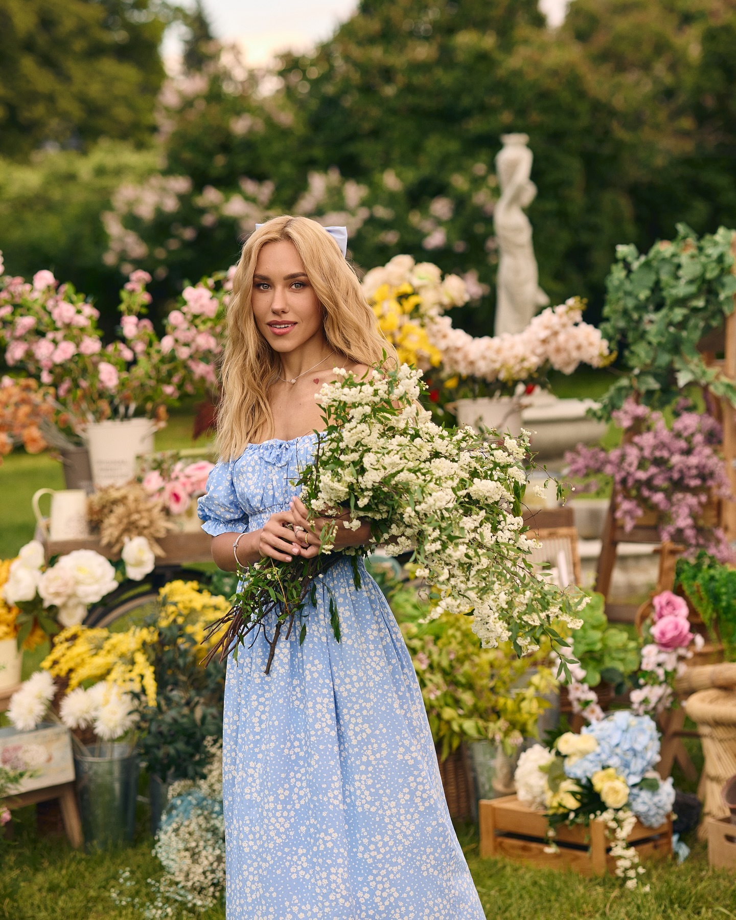 "Українська версія Бріджертонів": Даша Квіткова представила ніжну колекцію одягу