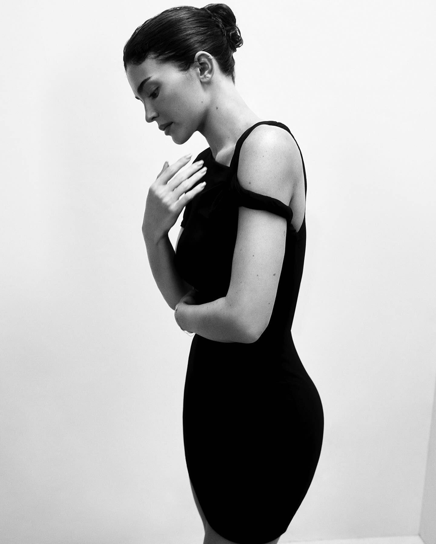 Кайлі Дженнер показала нові звабливі образи (фото)