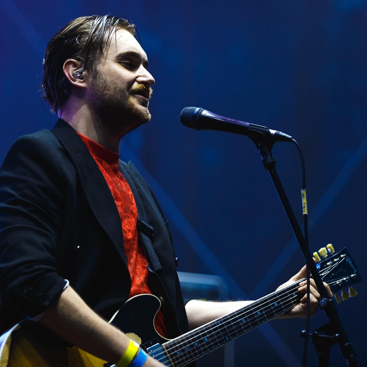 Лидер группы Latexfauna Дима Зезюлин впервые станет отцом. Он рассказал, как будет воспитывать сына