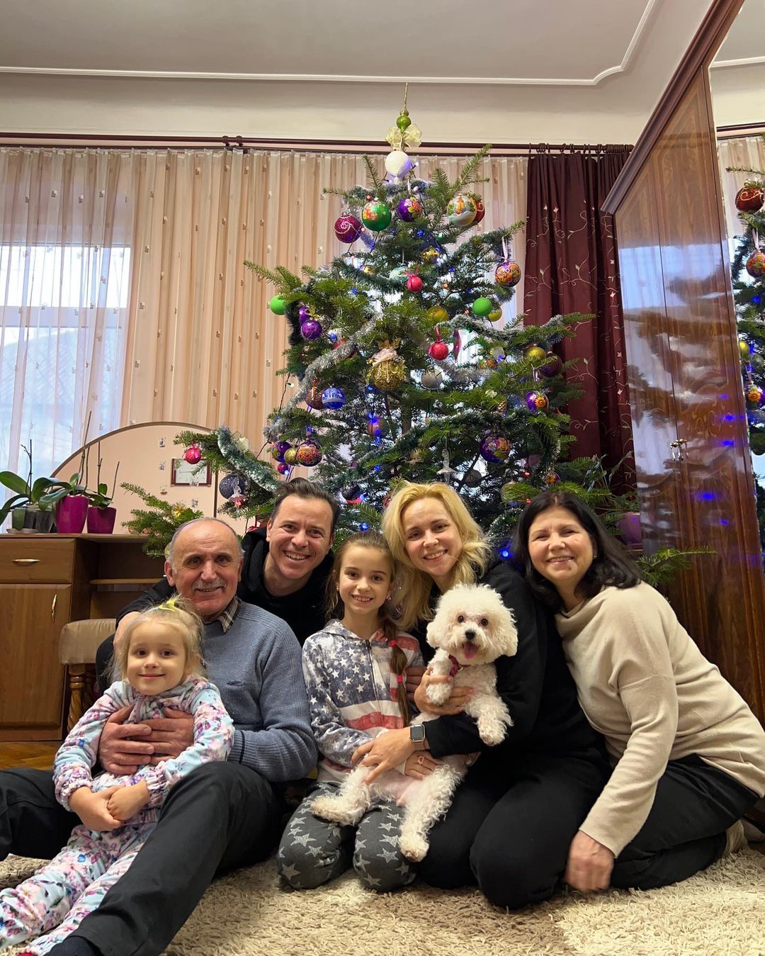 Время для семьи: Осадчая, Ребрик, Сумская и другие звезды на трогательных фото с родными