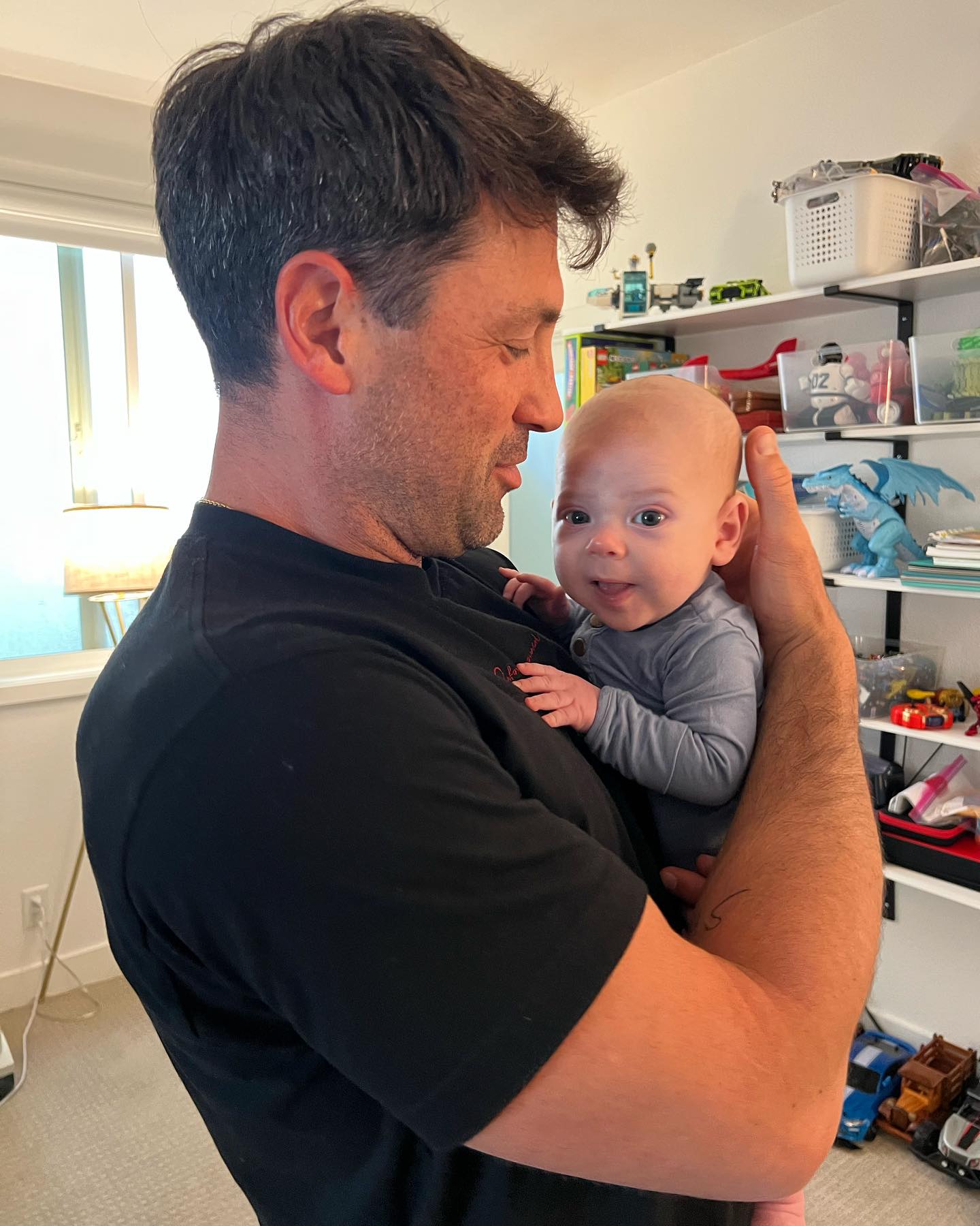 Макс Чмерковский в третий раз станет отцом: трогательная реакция хореографа на новость (видео)