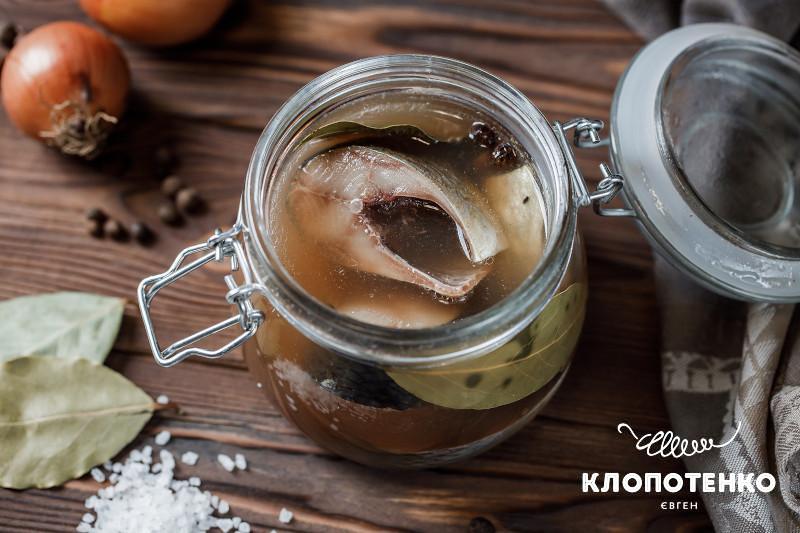 Три рецепти маринаду для оселедця від Клопотенка: їсти рибу можна вже за добу