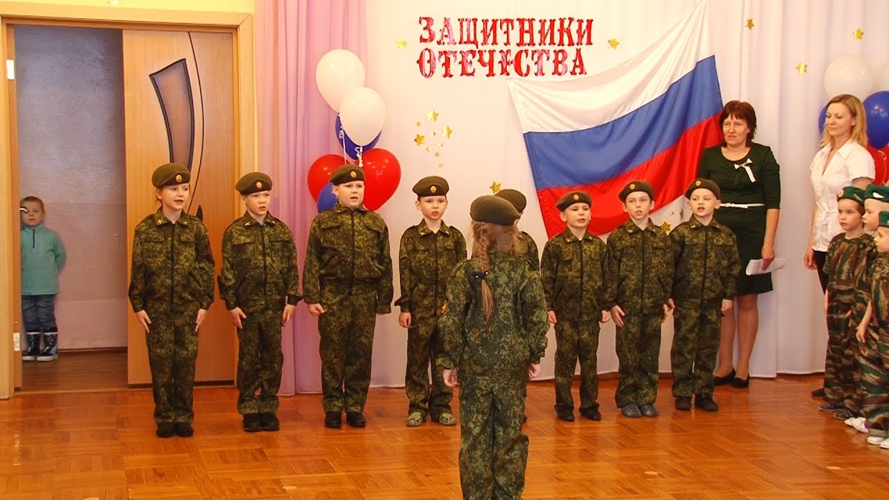 Від майданчиків до парадів. Як у Росії маленьких дітей готують до війни (фото)