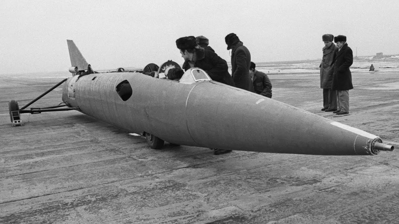 С двигателями от истребителей и вертолетов: подборка уникальных гоночных авто из Харькова