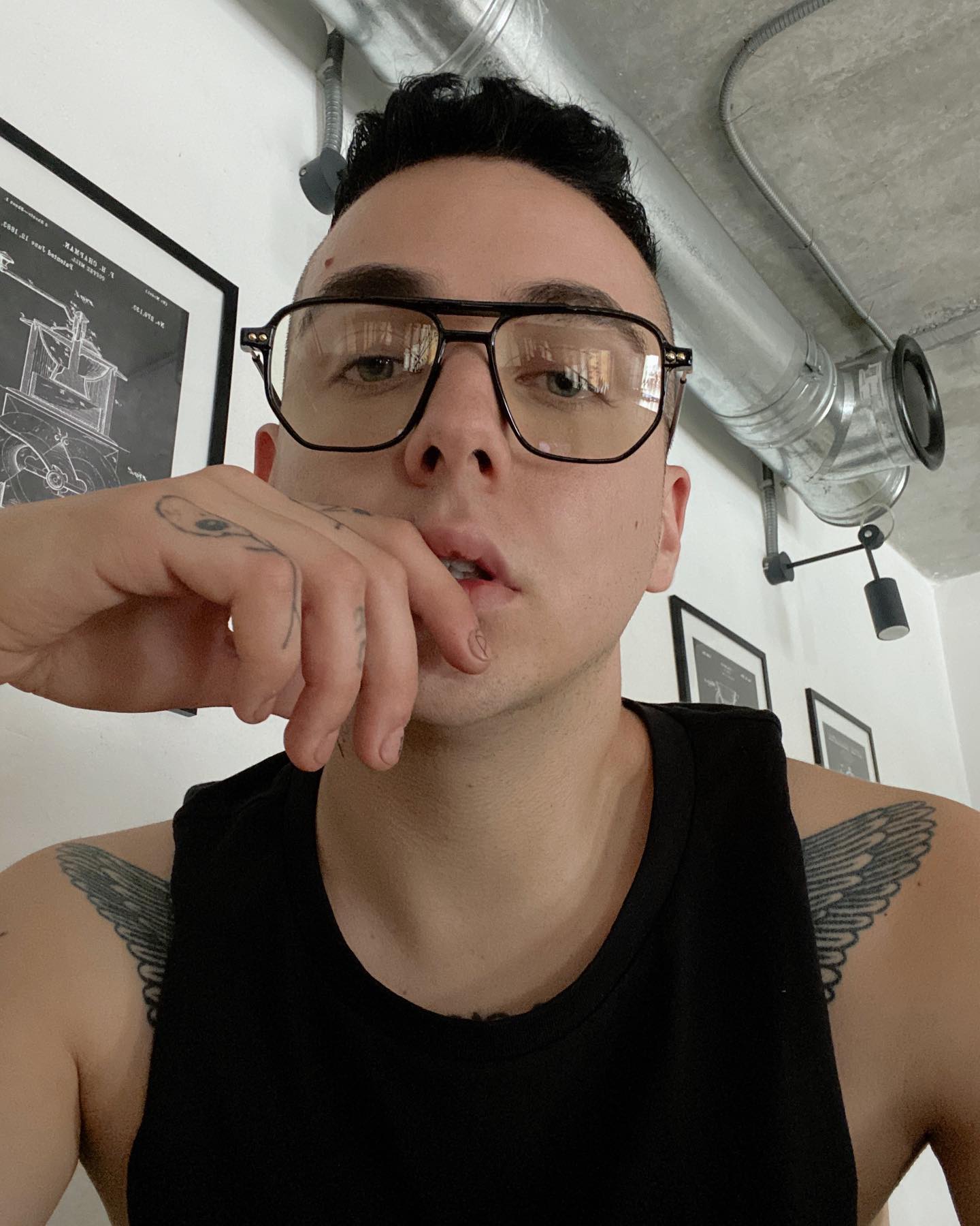 MELOVIN зізнався, чи вільне його серце